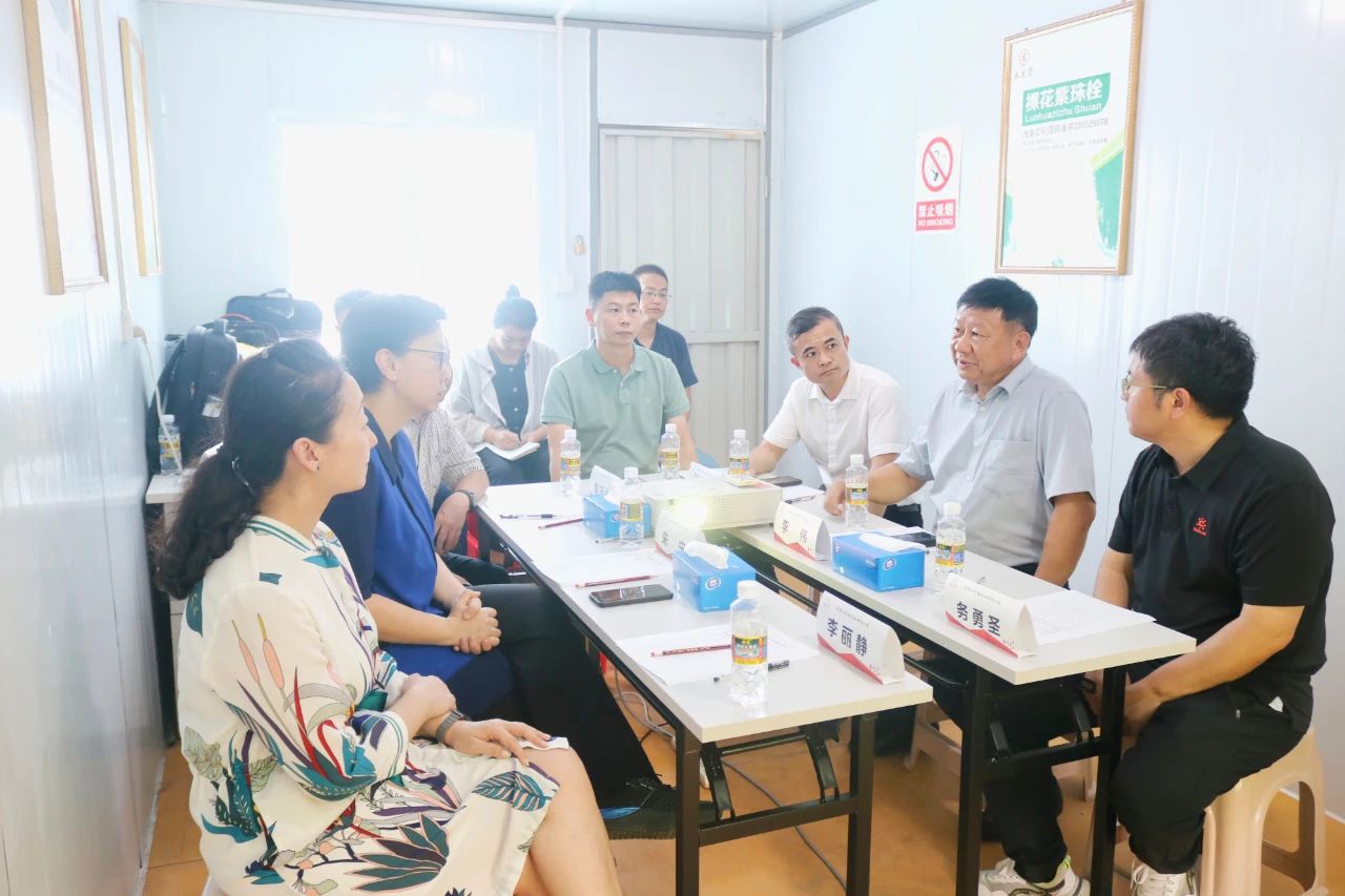 海南省药监局局长朱宁一行调研海南ok138太阳集团药业有限公司中药材种植基地